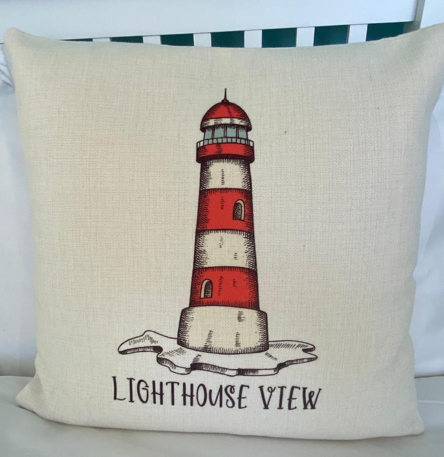 Апартаменты Lighthouse View, One Min From Harbour & Beach Скарборо Экстерьер фото